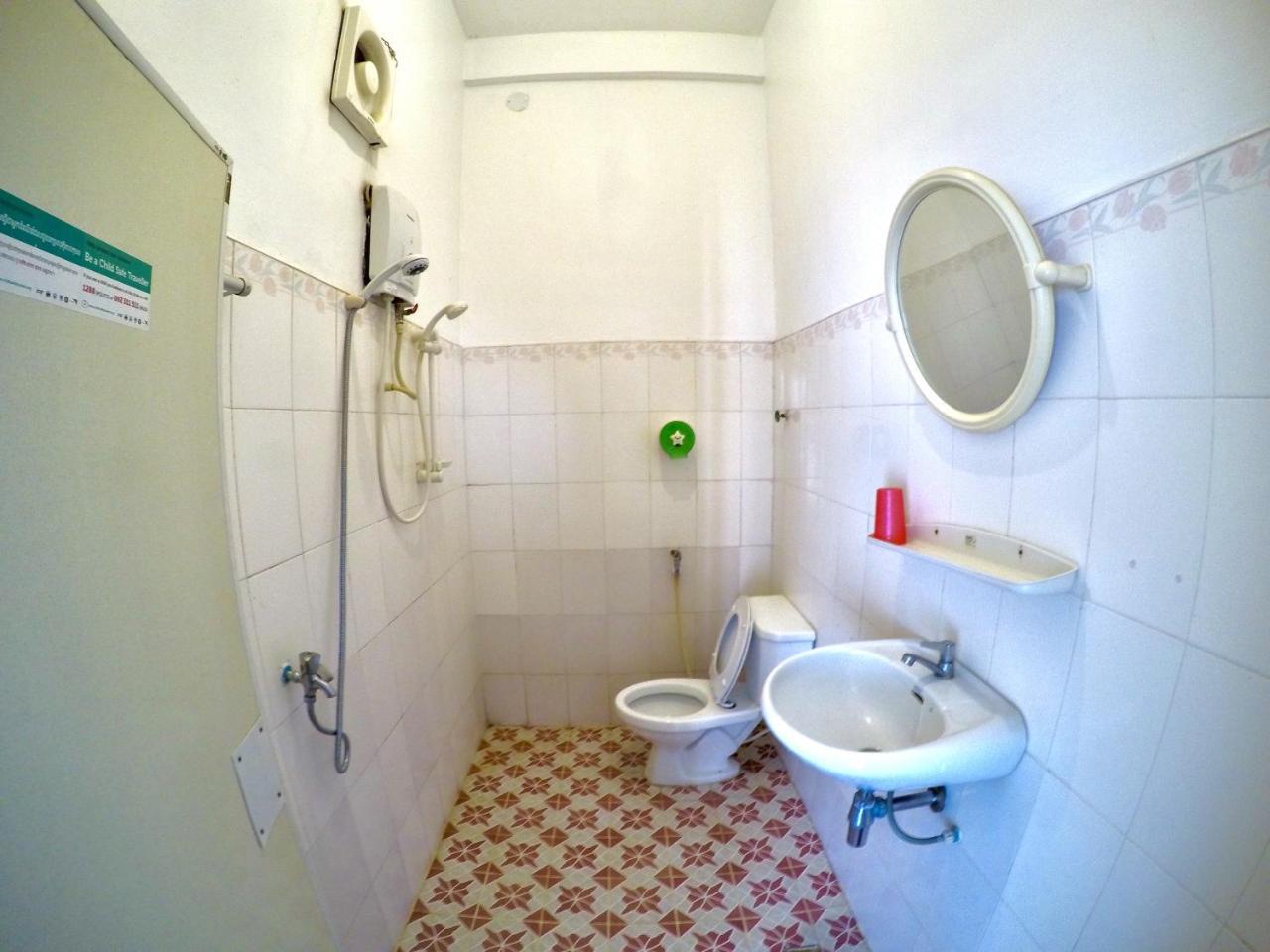 Hengheng II Guest House クラチエ エクステリア 写真